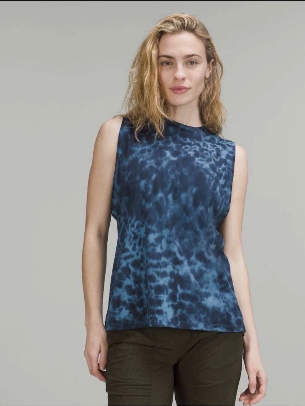Lululemon All Yours Tank Top
Marmoleado Tie Dye Soft Denim
True Navy Size 12